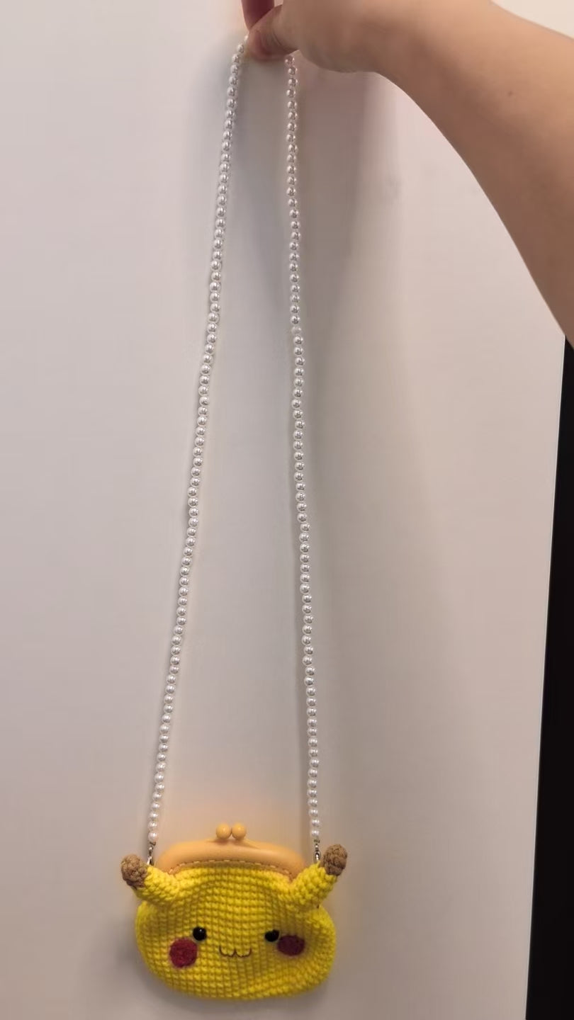 Crocheted card wallet - Pikachu