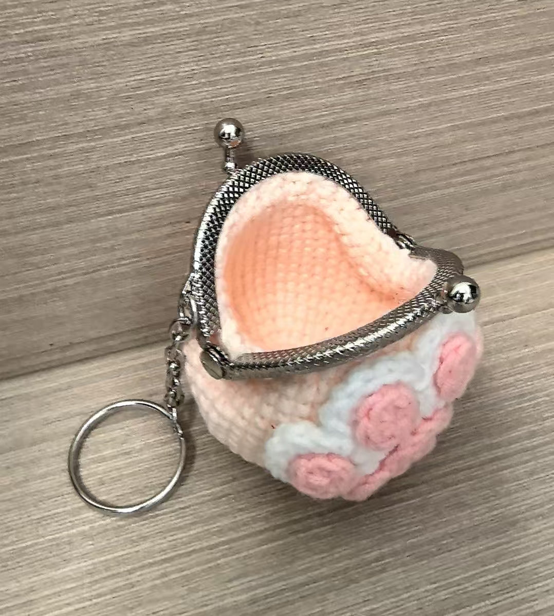 Crocheted coin purse - Dog claws